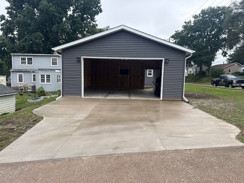 Garage construction project in Quad Cities